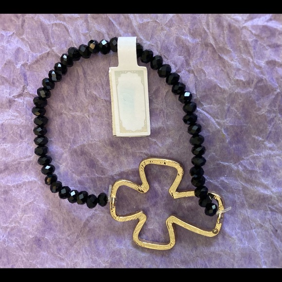 NWT Bead bracelet with accent cross. - Picture 3 of 3